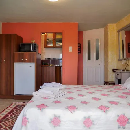 η φωλιτσα Guest house Karpenisi