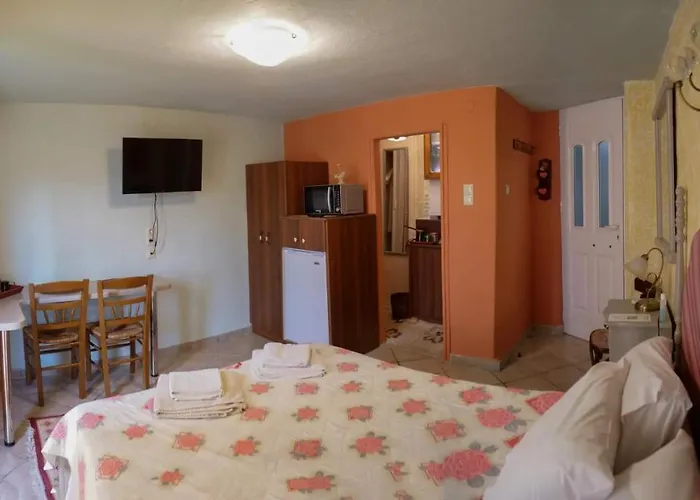 η φωλιτσα 3* Καρπενήσι