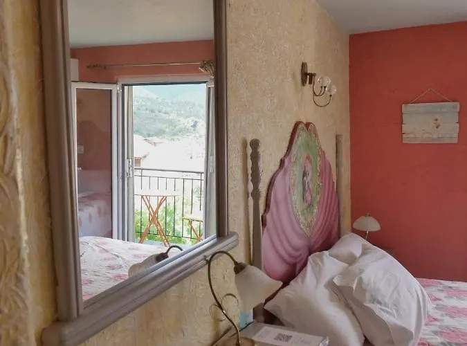 η φωλιτσα Πανσιόν